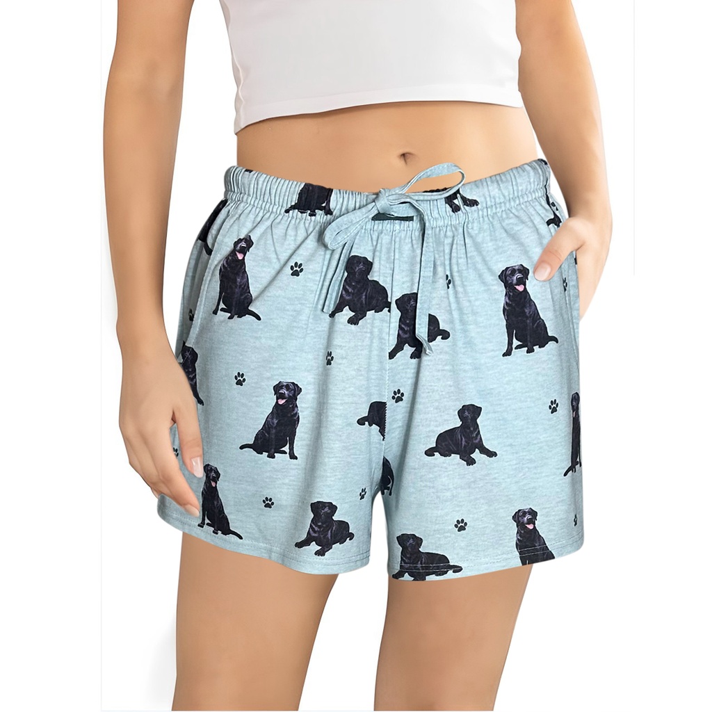 Labrador, black shorts