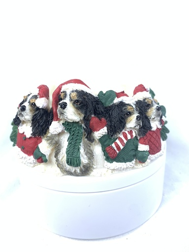 [35357-19] Cavalier Tri-color King Charles candle topper (Ceramic)